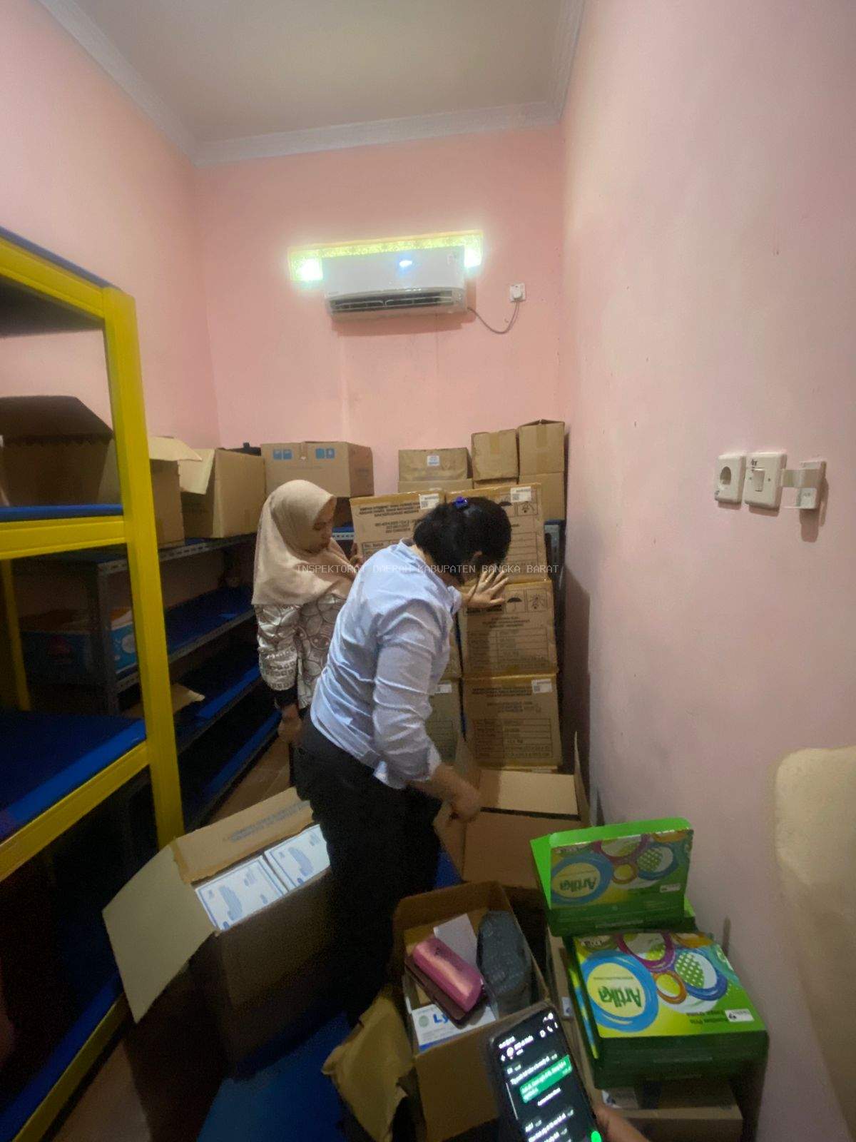 Inspektorat Bangka Barat Laksanakan Stock Opname Obat dan Alat Kontrasepsi untuk Perkuat Akuntabilitas Pengelolaan Logistik